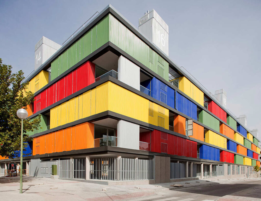 Social housing: progetto di Amann Canovas Maruri a Madrid, Spagna
