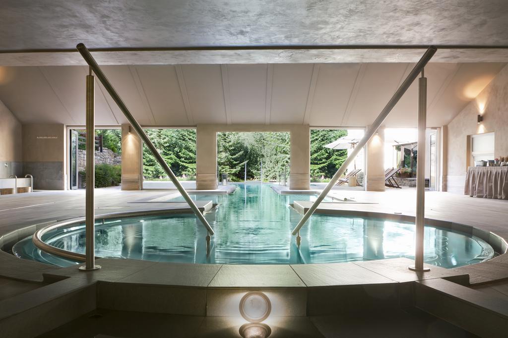 The Spa: Pre Saint Didier thermal baths, internal tub
