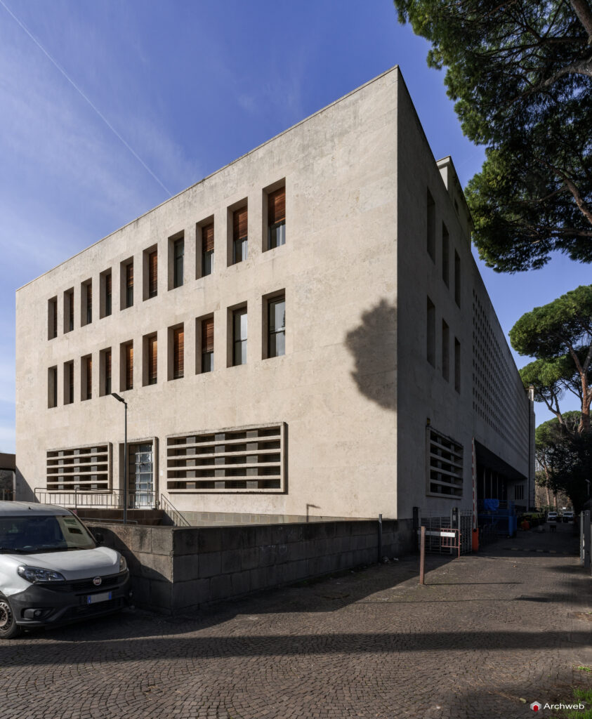 Palazzo delle Poste all'Aventino, fotografie. Arch. A. Libera - M. De Renzi (Roma, 1933-34)