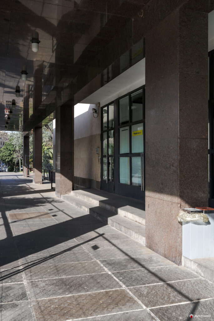 Palazzo delle Poste all'Aventino, fotografie. Arch. A. Libera - M. De Renzi (Roma, 1933-34)