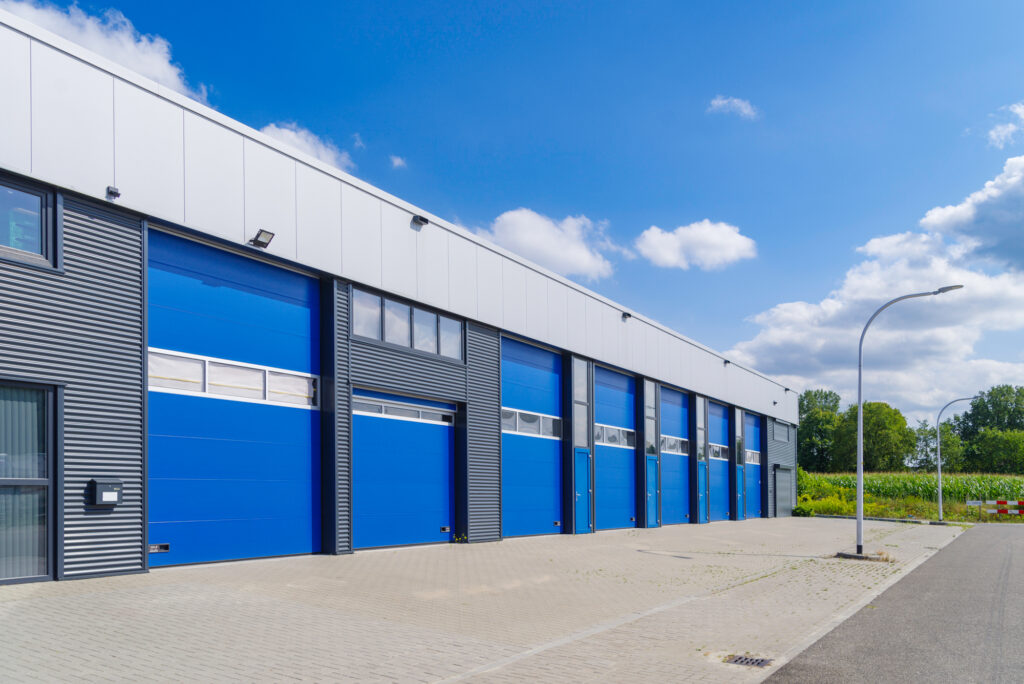 Portoni industriali per capannoni, magazzini, centri logistici