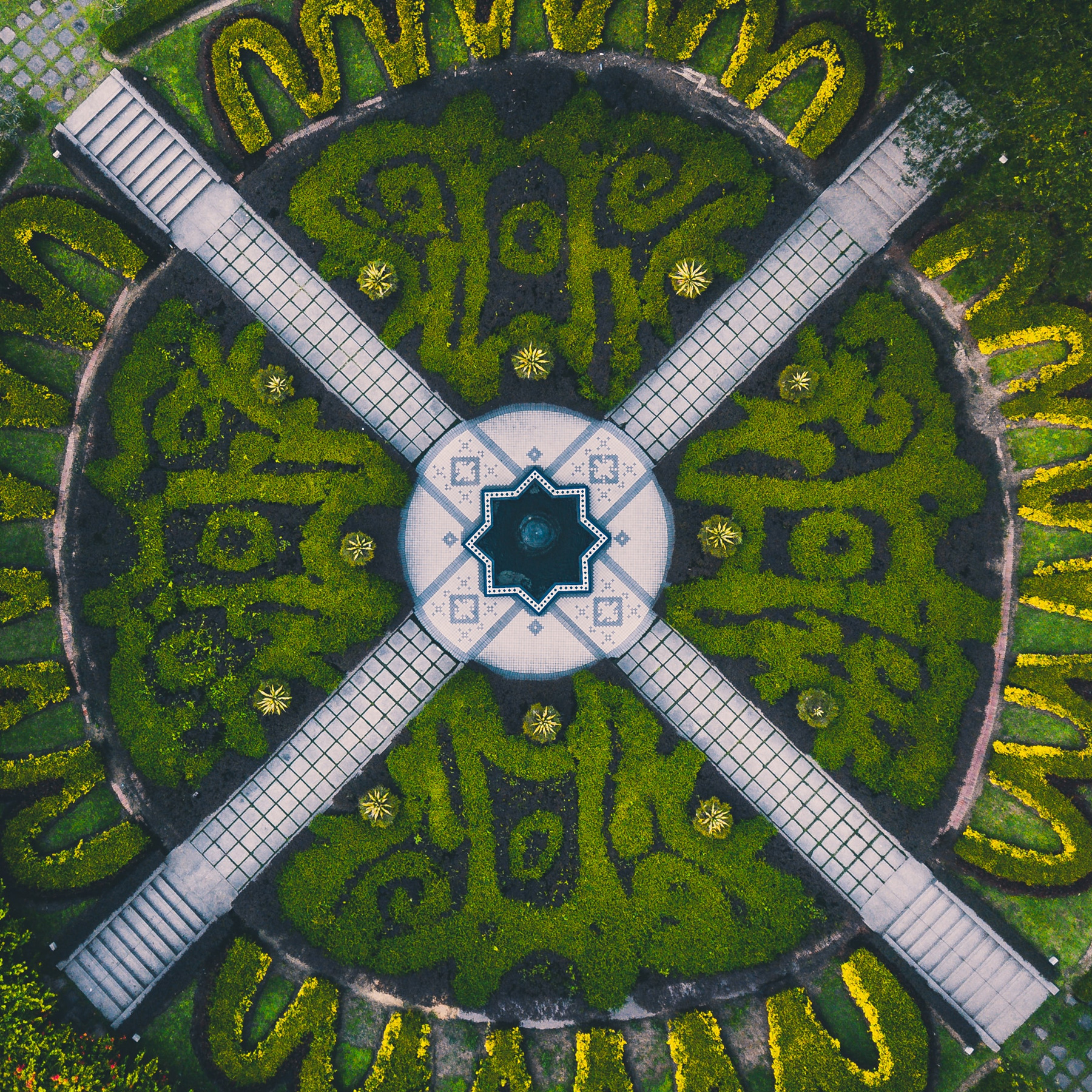 Guida base: la progettazione del giardino. Foto giardino di Deva Darshan