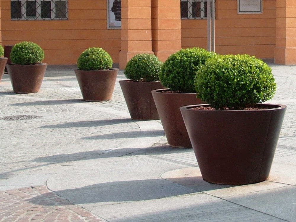 Example of stainless steel planters 