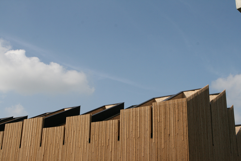 Solar chimney: view of the ARPAE headquarters in Ferrara by MCA