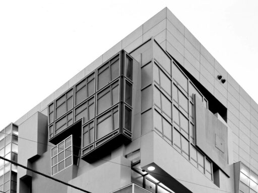 Koizumi Sangyo Office Building
