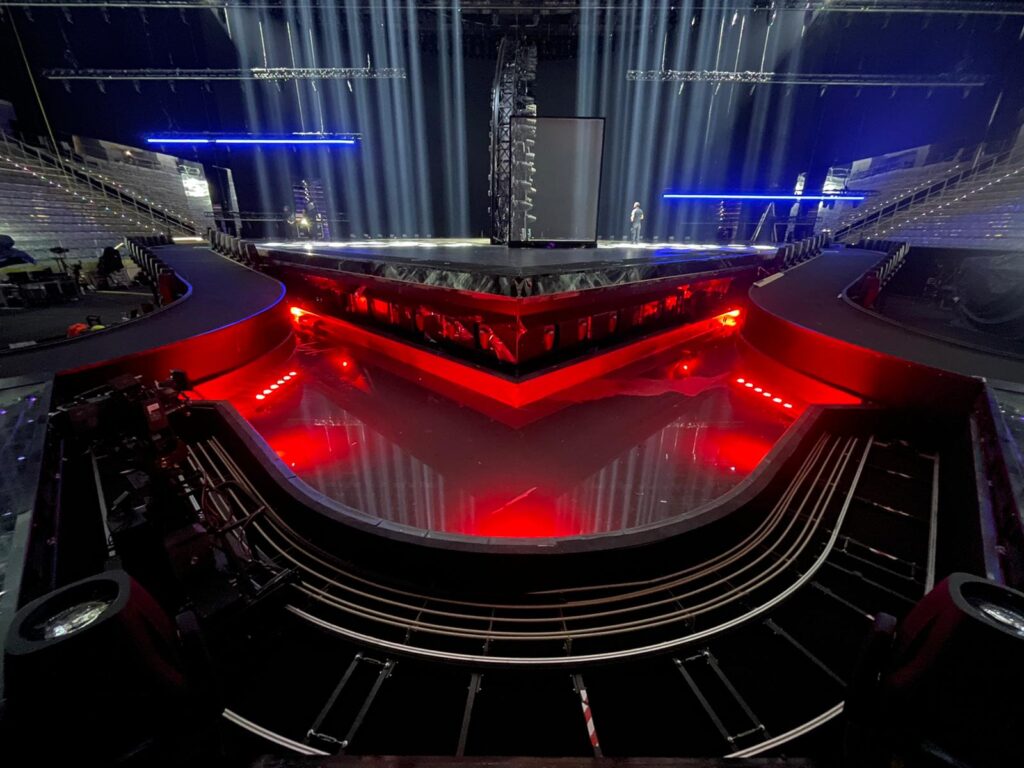Foto prove illuminotecniche palco Eurovision