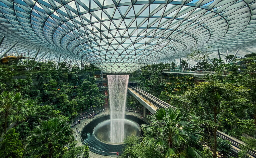 Jewel Changi Airport. Natura nell'architettura