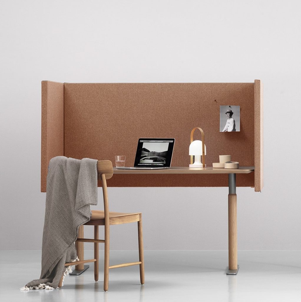 Desk with acoustic divider