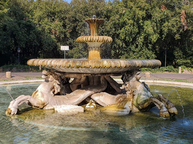 Fontana dei Cavalli Marini