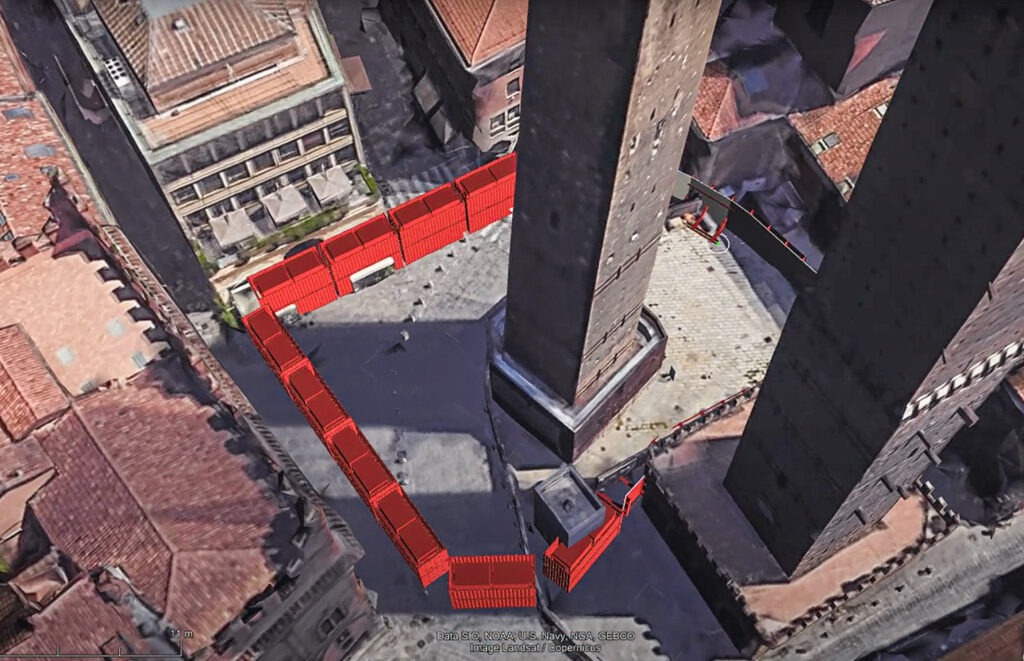 Torre Garisenda, foto aerea del cantiere