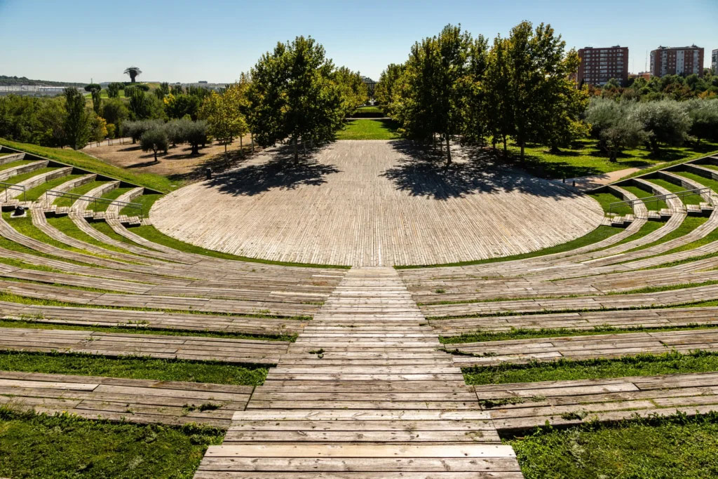 Manzanares Linear Park in Madrid