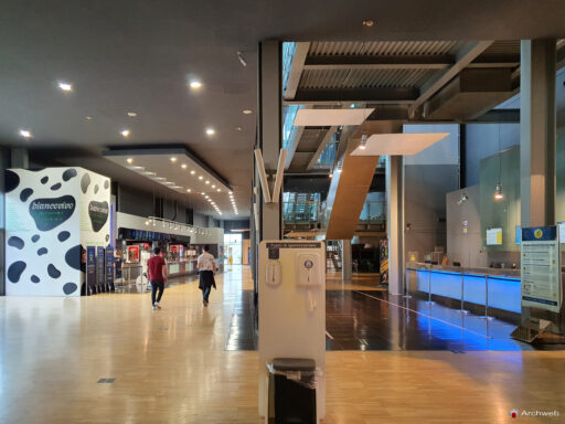 UCI Cinemas Porta di Roma, hall d'ingresso