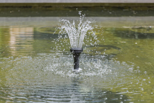 Ugelli per getti d'acqua in fontana urbana