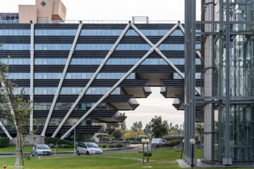 Edificio uffici Esso a Roma-Magliana di Julio Lafuente