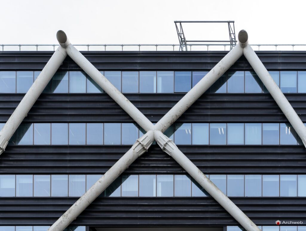 Edificio uffici Esso a Roma-Magliana di Julio Lafuente