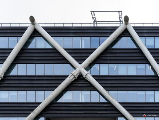 Edificio uffici Esso a Roma-Magliana di Julio Lafuente