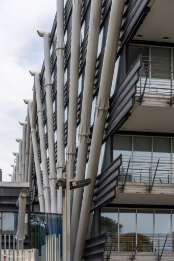 Edificio uffici Esso a Roma-Magliana di Julio Lafuente