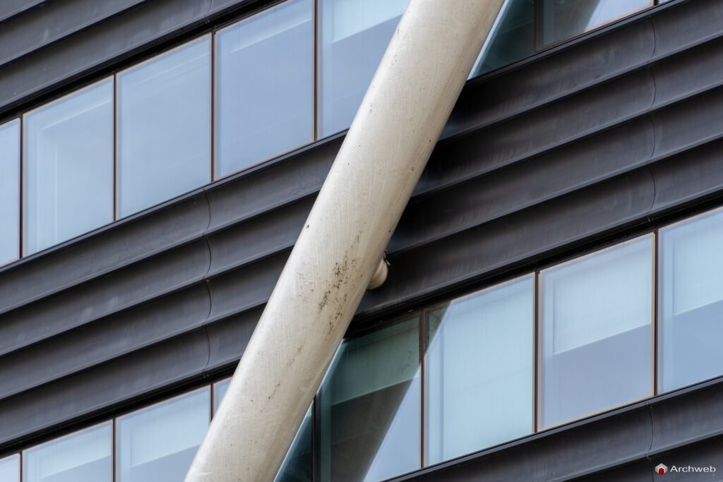 Edificio uffici Esso a Roma-Magliana di Julio Lafuente