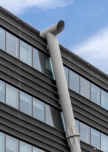Edificio uffici Esso a Roma-Magliana di Julio Lafuente