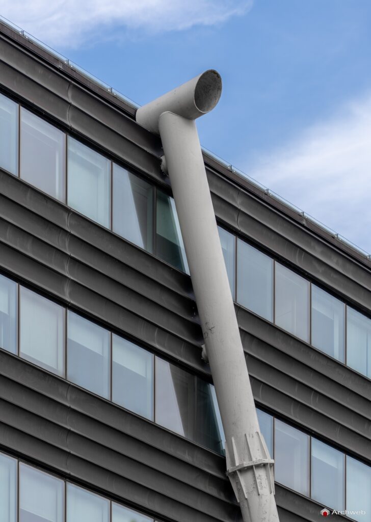 Edificio uffici Esso a Roma-Magliana di Julio Lafuente