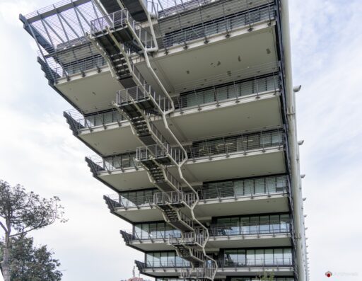 Edificio uffici Esso a Roma-Magliana di Julio Lafuente