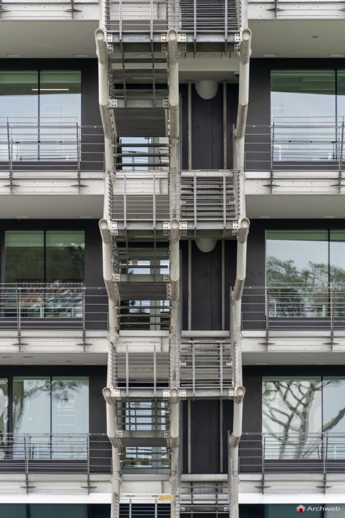 Edificio uffici Esso a Roma-Magliana di Julio Lafuente