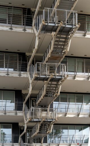 Edificio uffici Esso a Roma-Magliana di Julio Lafuente