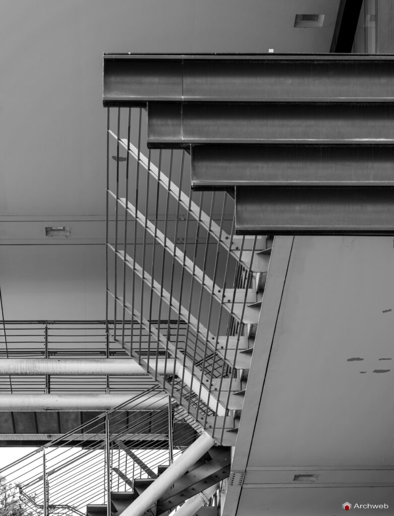 Edificio uffici Esso a Roma-Magliana di Julio Lafuente