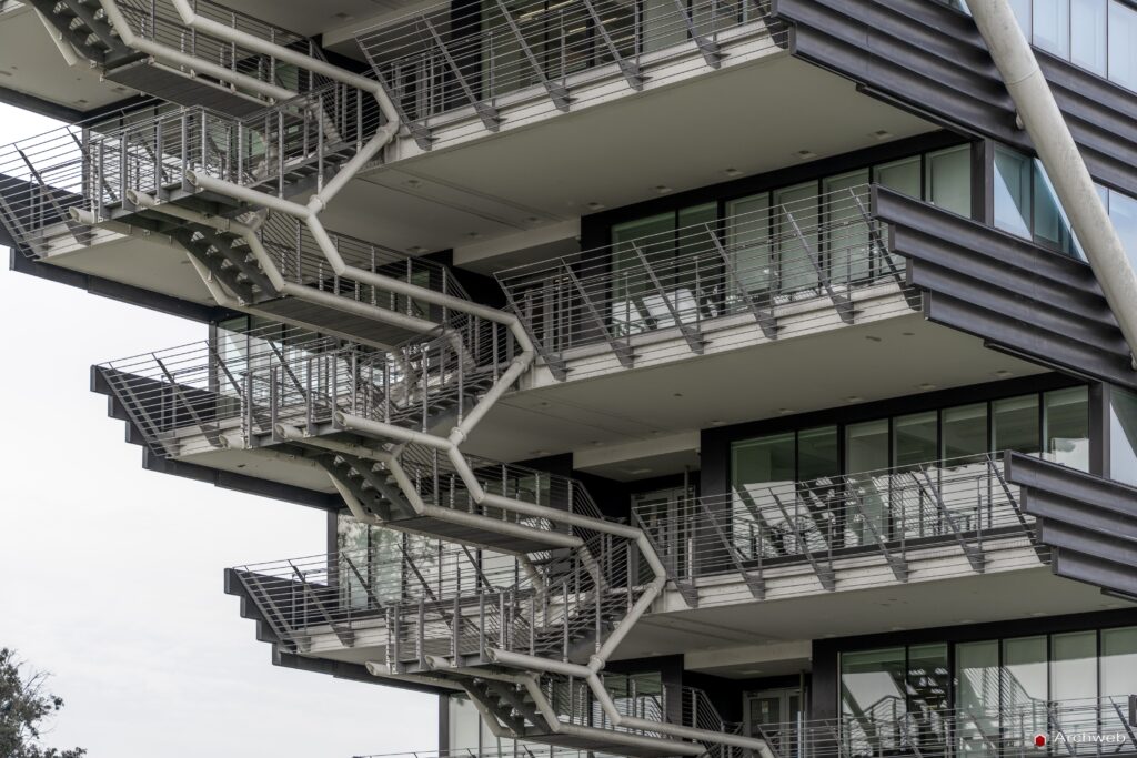 Edificio uffici Esso a Roma-Magliana di Julio Lafuente