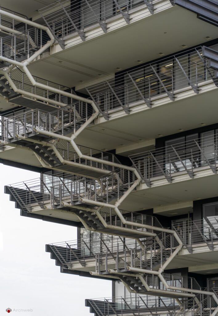 Edificio uffici Esso a Roma-Magliana di Julio Lafuente