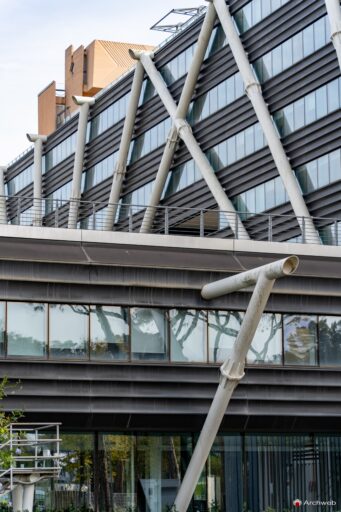 Edificio uffici Esso a Roma-Magliana di Julio Lafuente