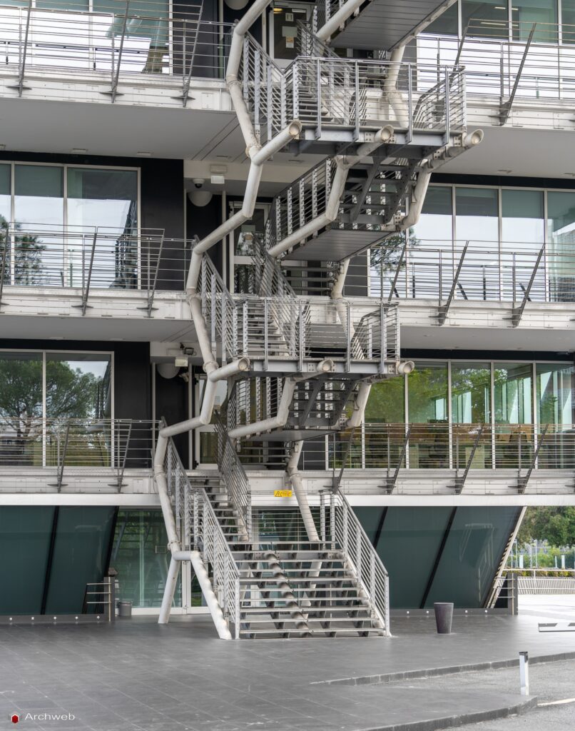 Edificio uffici Esso a Roma-Magliana di Julio Lafuente