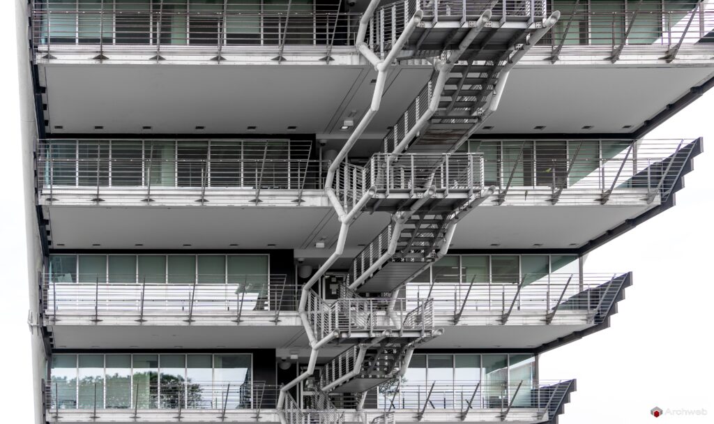 Edificio uffici Esso a Roma-Magliana di Julio Lafuente