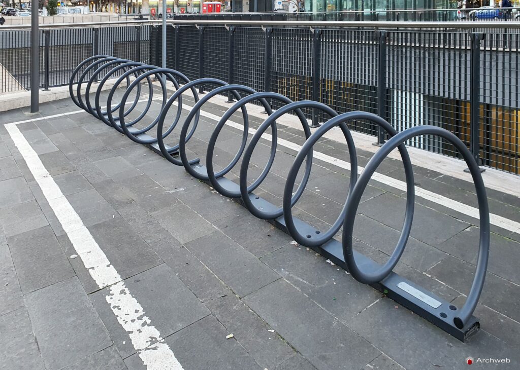 Rastrelliere per il parcheggio delle biciclette