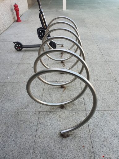 Rastrelliere per il parcheggio delle biciclette