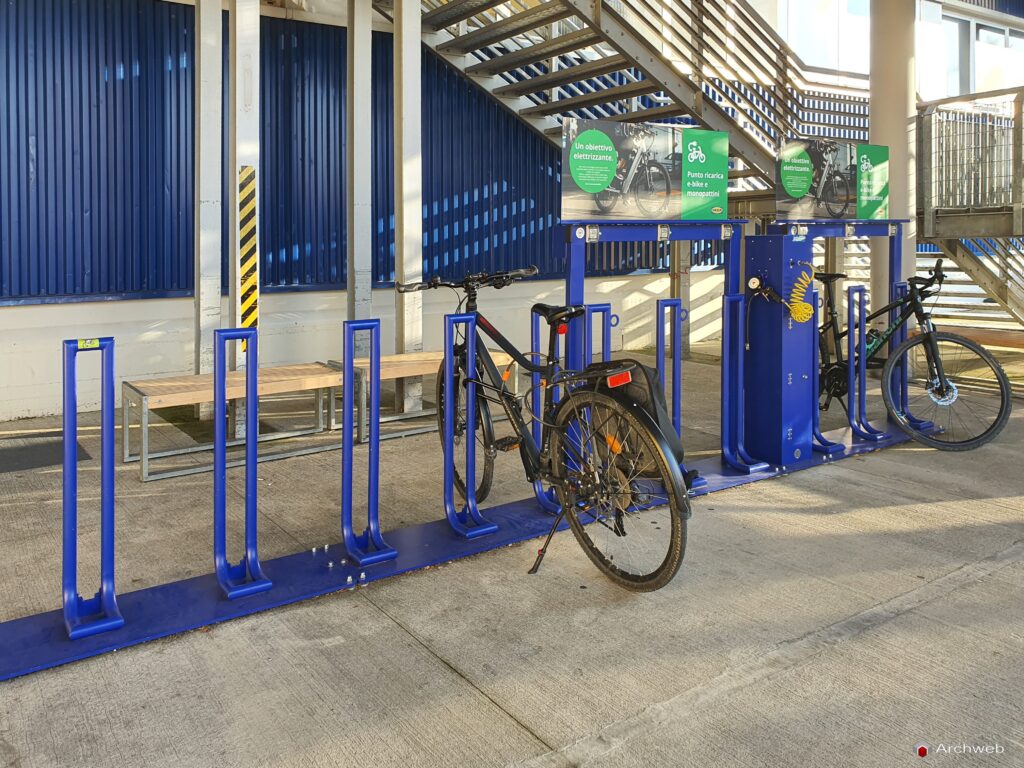 Rastrelliere per il parcheggio delle biciclette