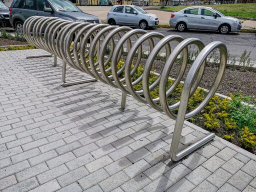 Rastrelliere per il parcheggio delle biciclette