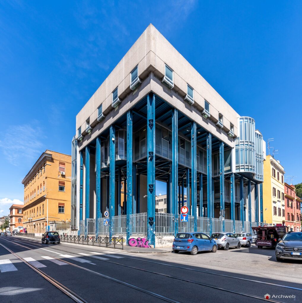 Centro InfoSapienza "Ragno blu".