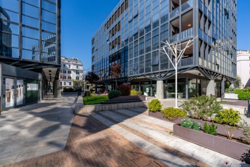 Edificio per uffici in Viale Regina Margherita progetto dell'architetto Venturino Ventura