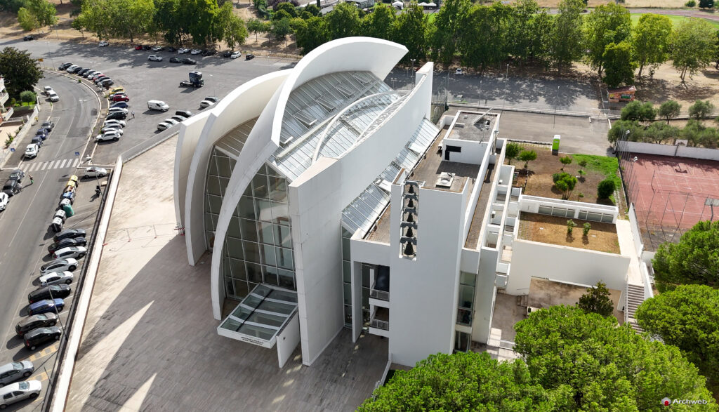 Chiesa di Dio Padre Misericordioso di Richard Meier fotografie con drone