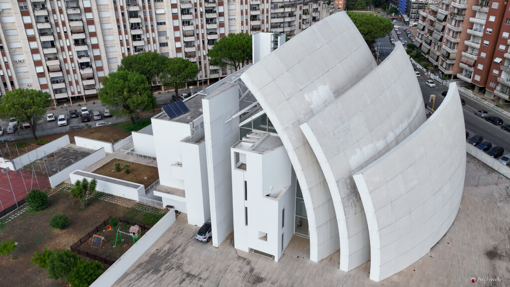 Chiesa di Dio Padre Misericordioso di Richard Meier fotografie con drone