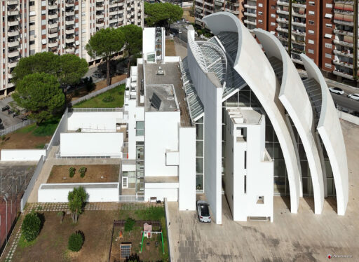 Chiesa di Dio Padre Misericordioso di Richard Meier fotografie con drone