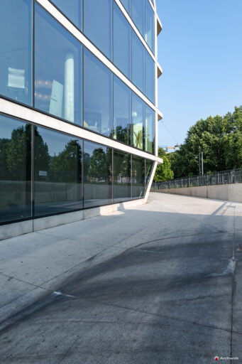 Feltrinelli Porta Volta - Microsoft house a Milano, progetto di Herzog & de Meuron