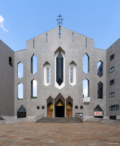 Chiesa di San Francesco d’Assisi al Fopponino a Milano. Fotografie. Progetto di Gio Ponti
