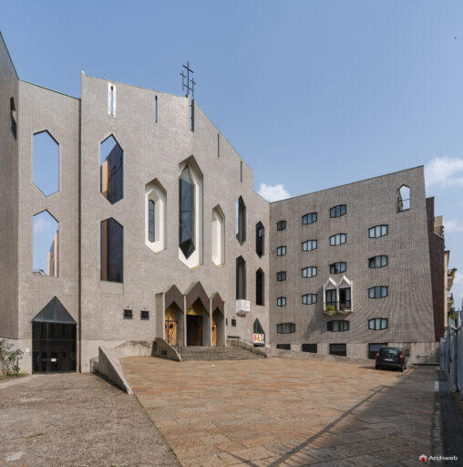 Chiesa di San Francesco d’Assisi al Fopponino a Milano. Fotografie. Progetto di Gio Ponti