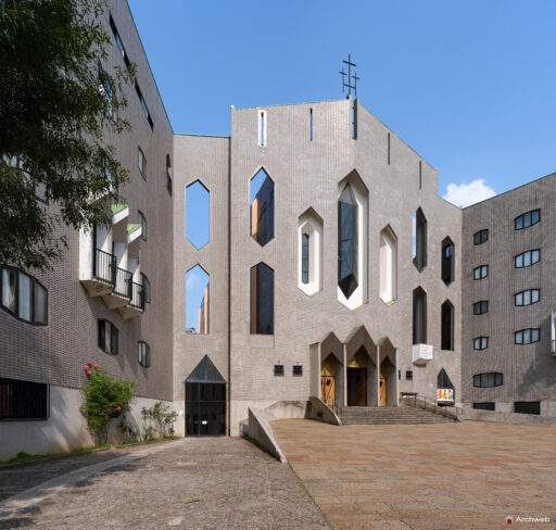Chiesa di San Francesco d’Assisi al Fopponino a Milano. Fotografie. Progetto di Gio Ponti