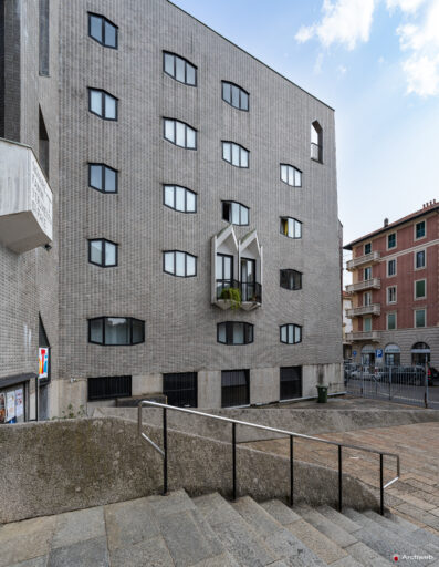 Chiesa di San Francesco d’Assisi al Fopponino a Milano. Fotografie. Progetto di Gio Ponti