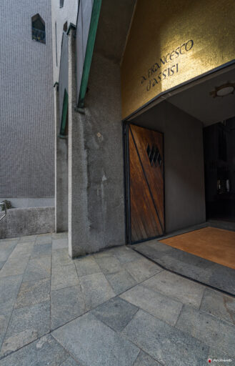 Chiesa di San Francesco d’Assisi al Fopponino a Milano. Fotografie. Progetto di Gio Ponti