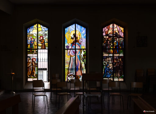Chiesa di San Francesco d’Assisi al Fopponino a Milano. Fotografie. Progetto di Gio Ponti