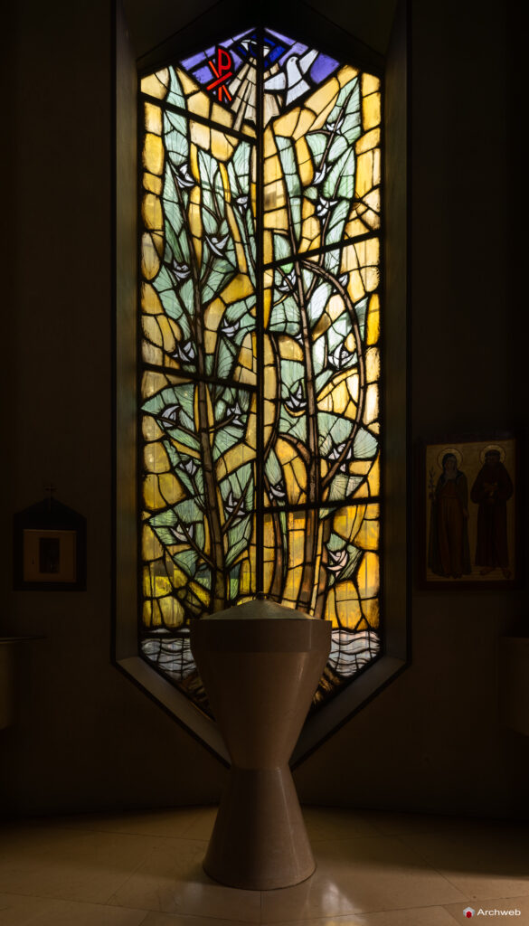Chiesa di San Francesco d’Assisi al Fopponino a Milano. Fotografie. Progetto di Gio Ponti